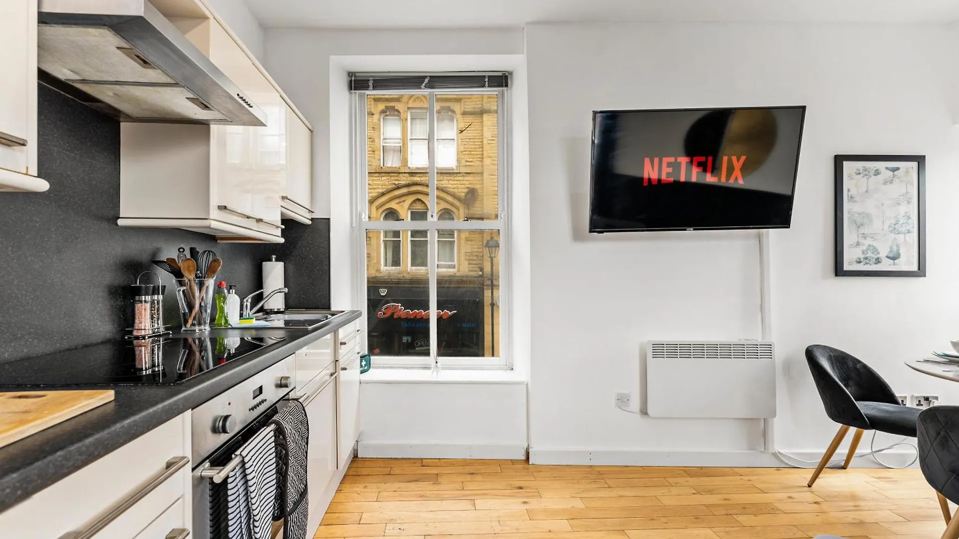 30 Percent Off! Simple 2 Bed In Central Dewsbury -Sleep 4 United Kingdom